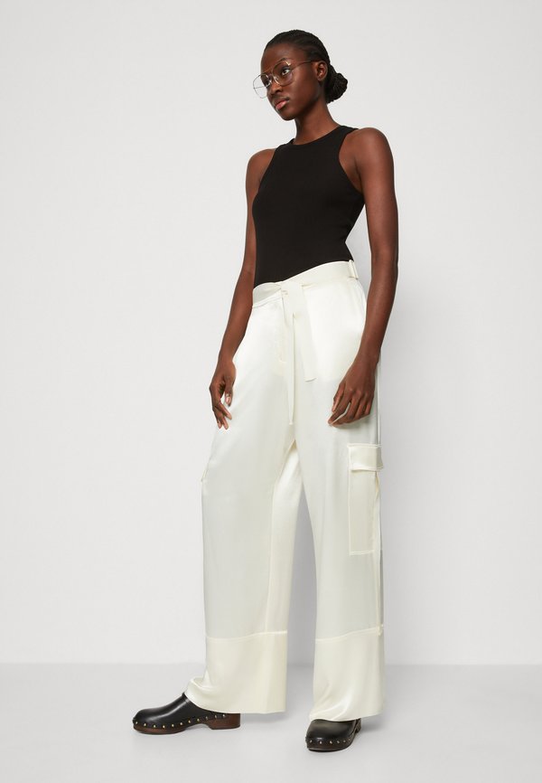 Calvin Klein NAIA SHINE WIDE LEG PANT
