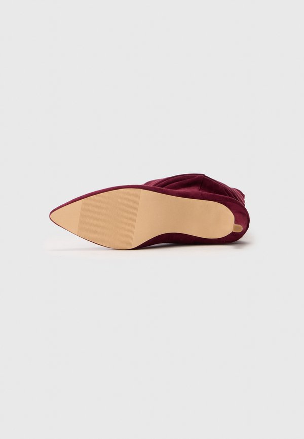 Madden Girl STASSI