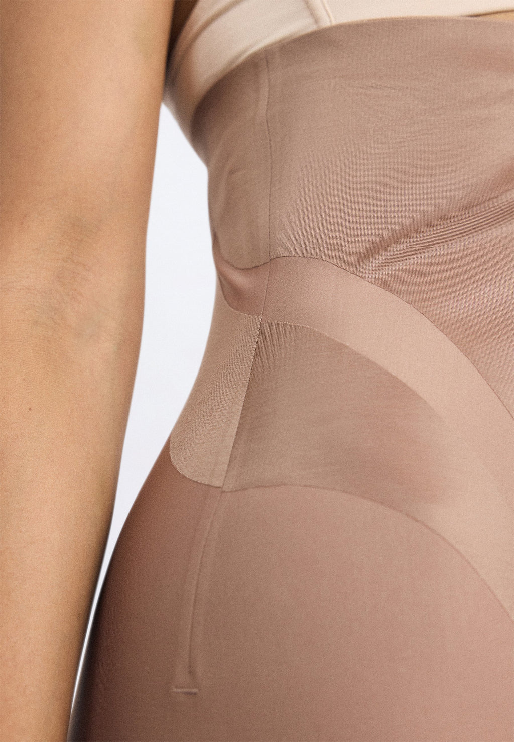 Spanx ULTRA SCULPT MIDTHIGH