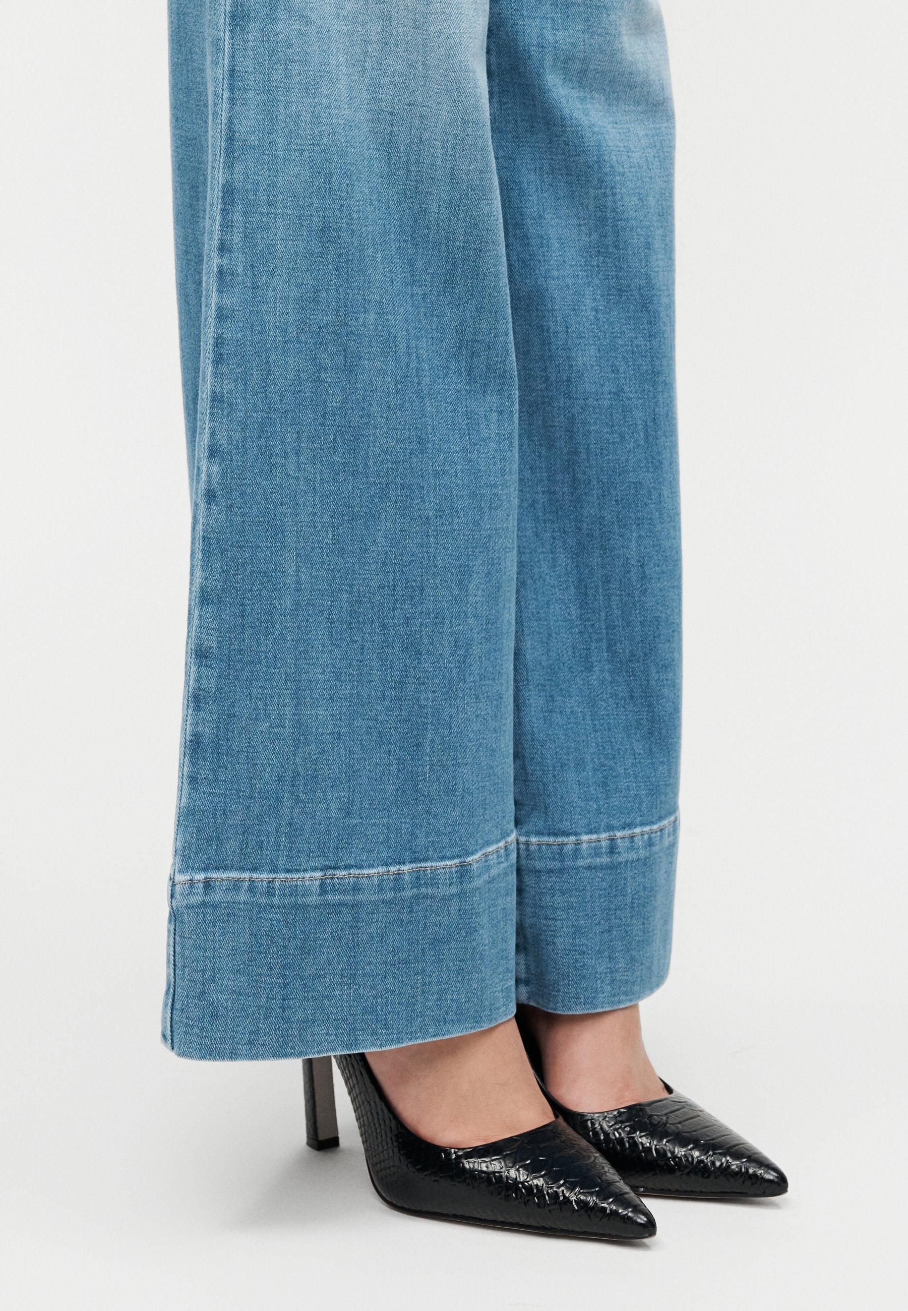AG Jeans VICKY HIGH RISE FLARE