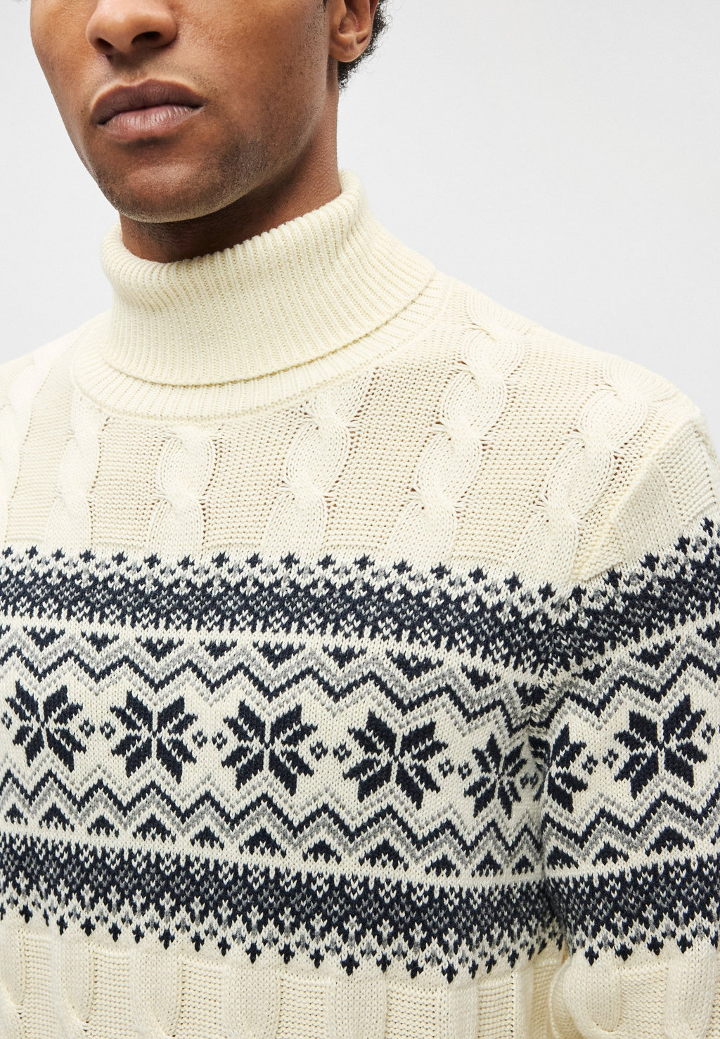 CABLE ROLL NECK  Media 8