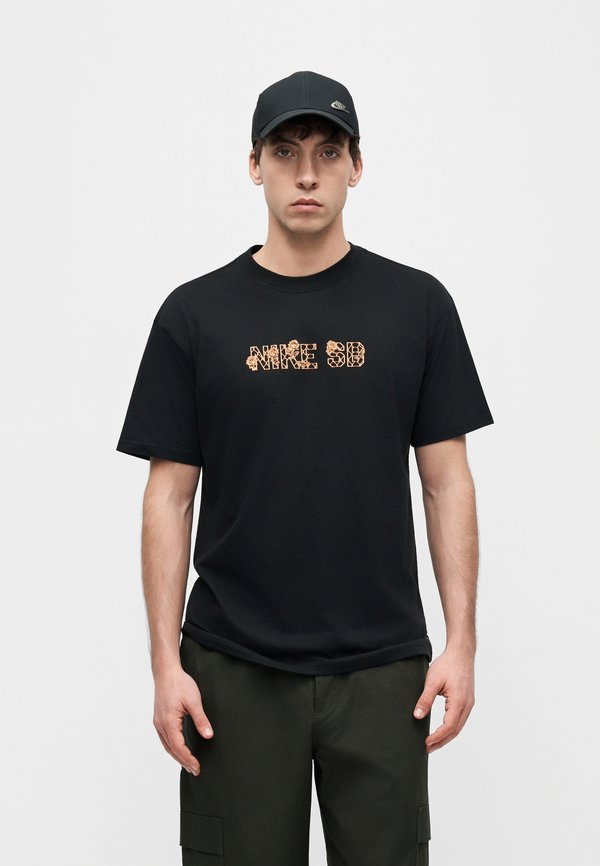 Nike SB TEE VARSITY UNISEX
