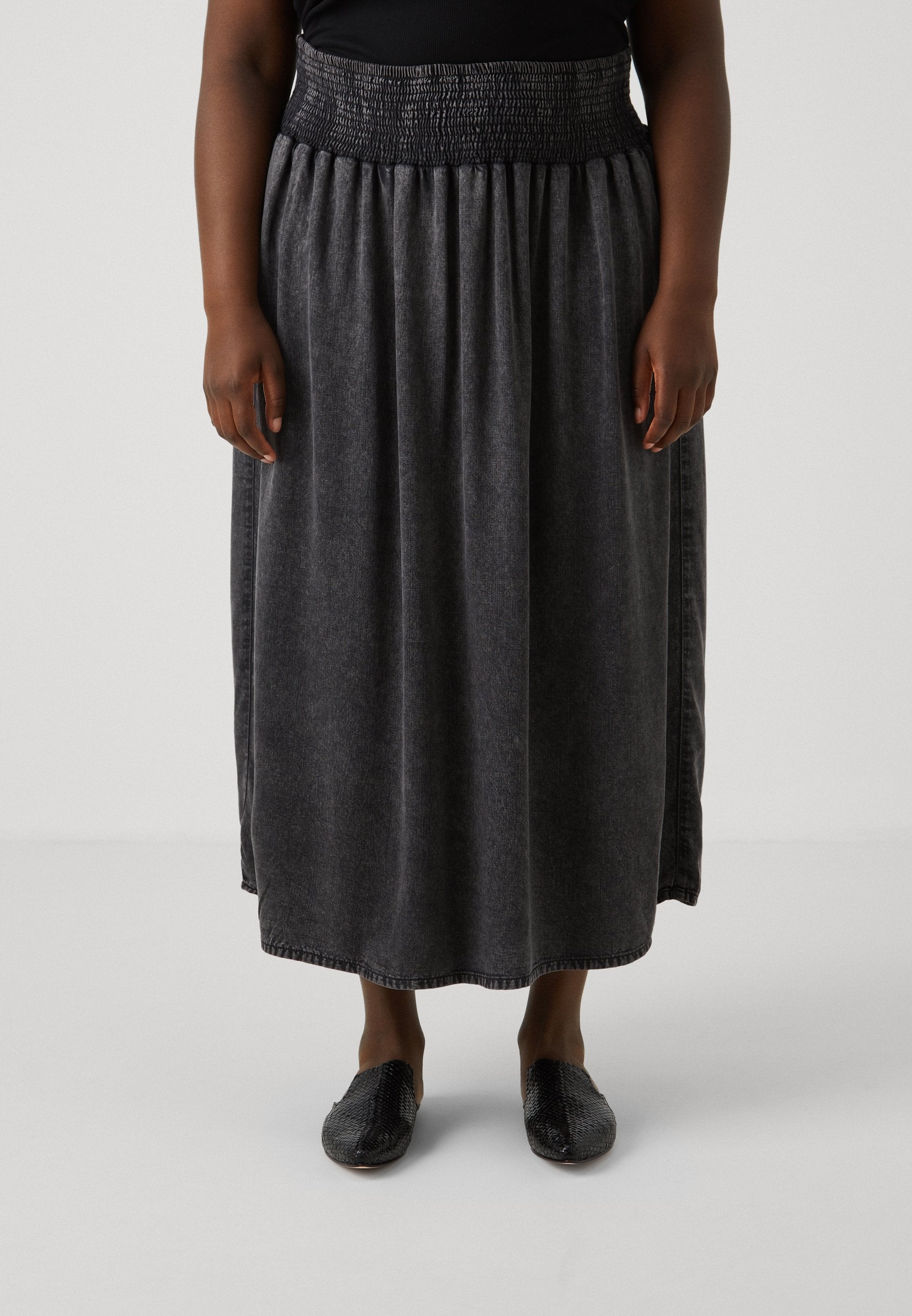 CARBAHA LONG SMOCK SKIRT Media 3