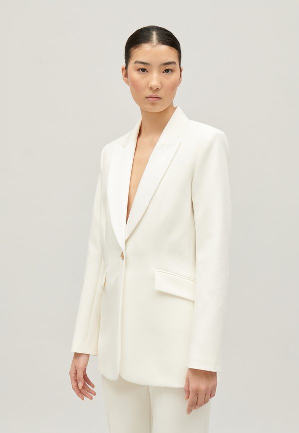 Claudie Pierlot VESTE TAILLEUR BIMATIÈRES