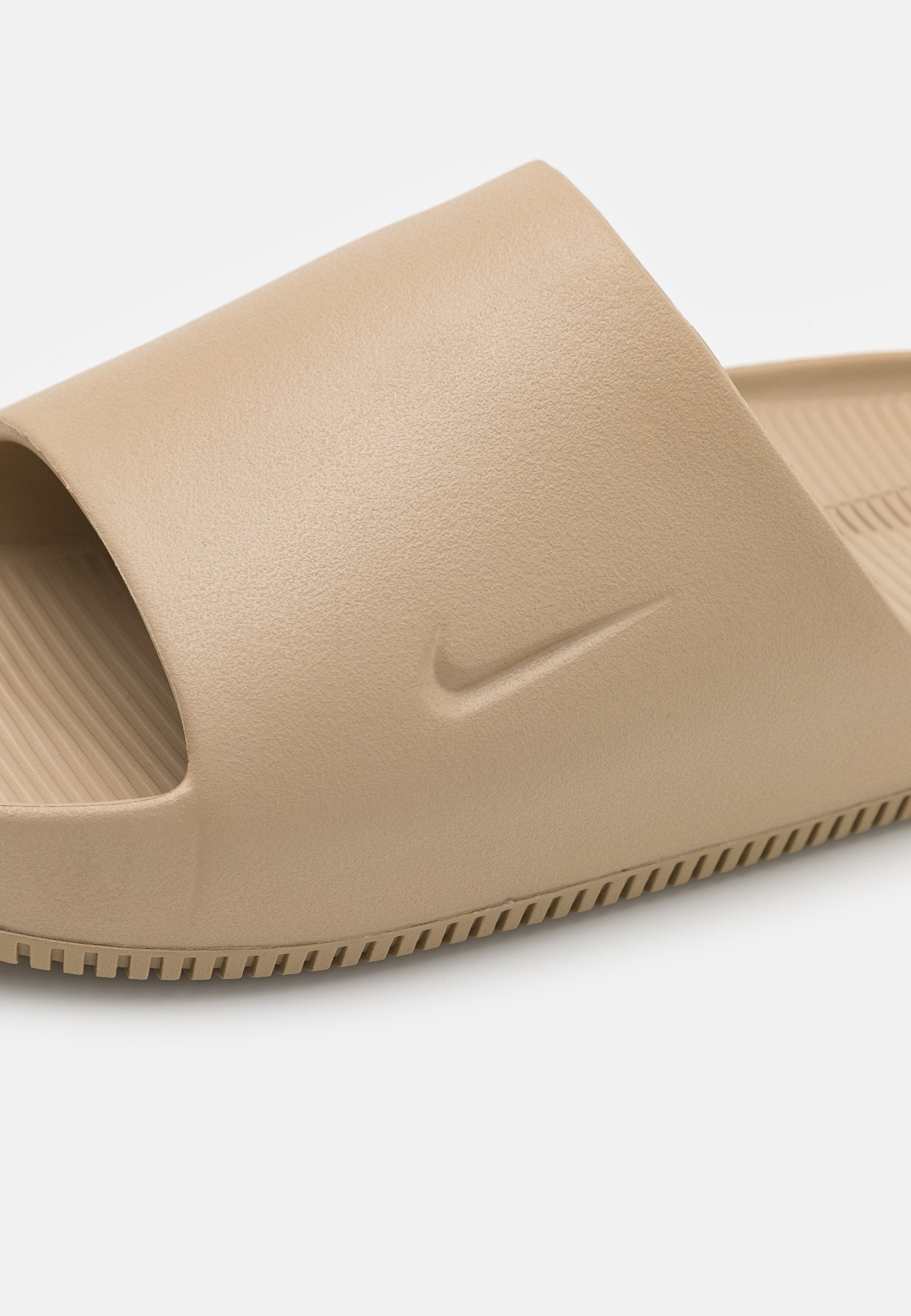 Nike Sportswear CALM