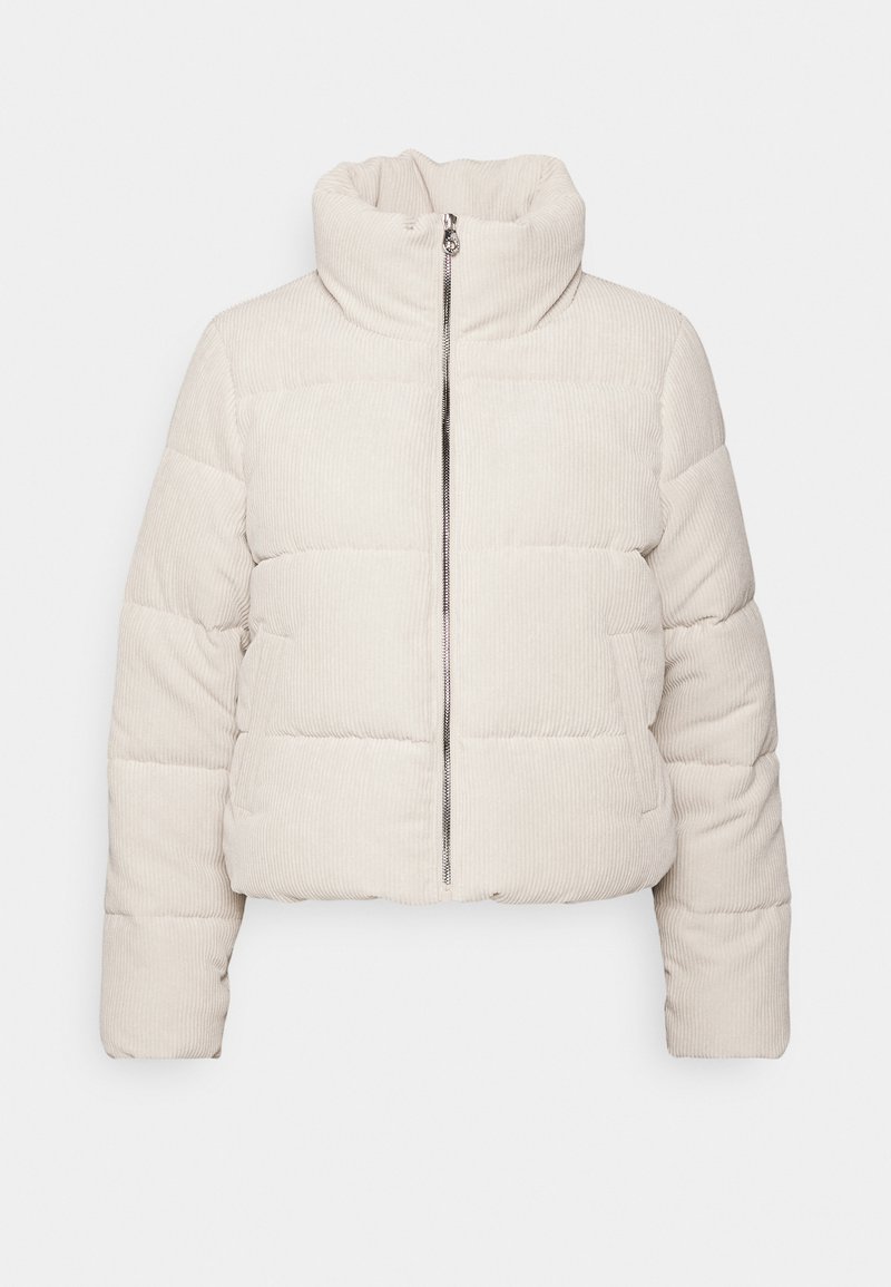 Gekürzte Pufferjacke aus hellem beigen Cord, mit hohem Kragen, Frontreißverschluss und zwei seitlichen Taschen mit horizontalem Steppmuster.