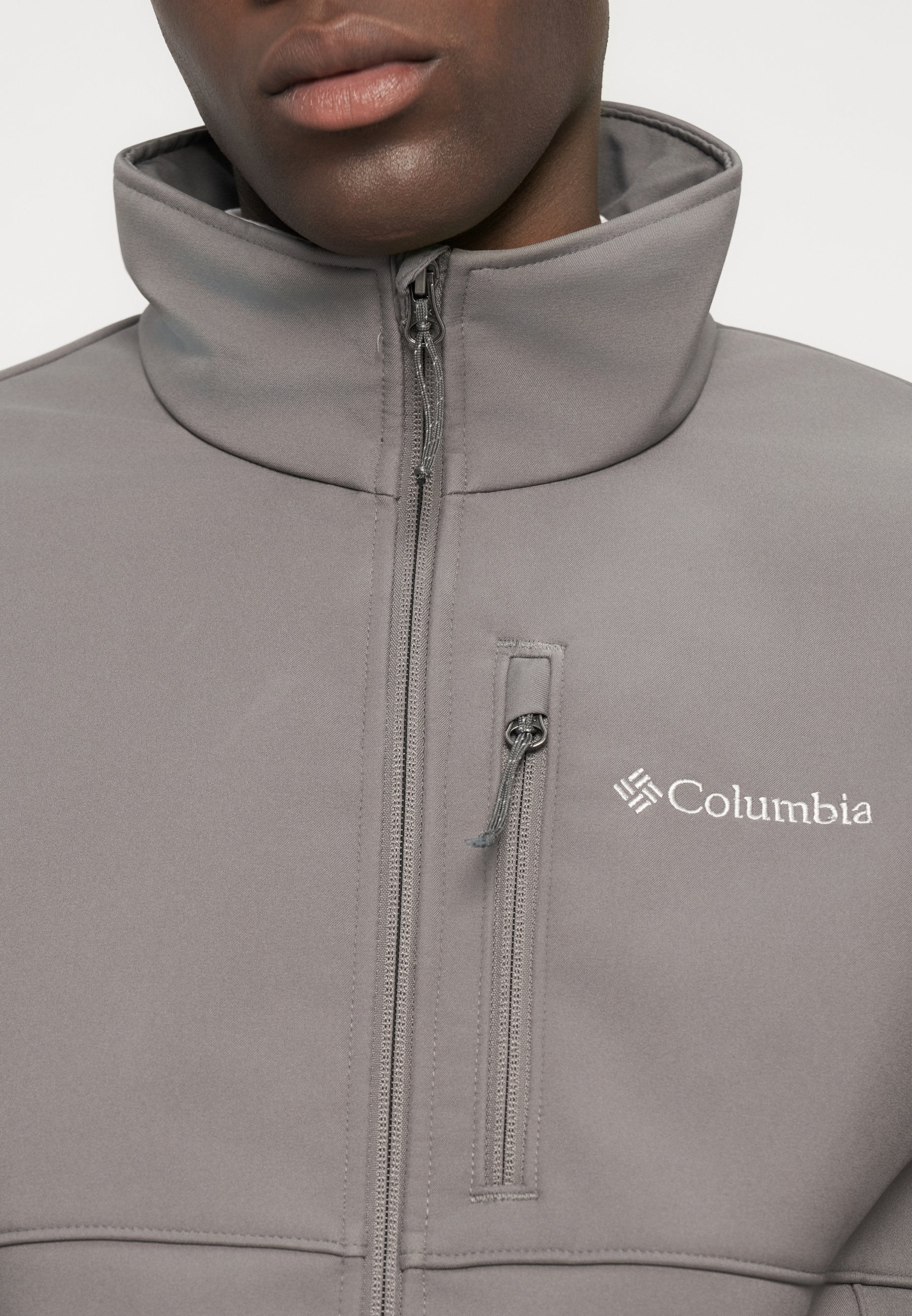 Columbia ASCENDER