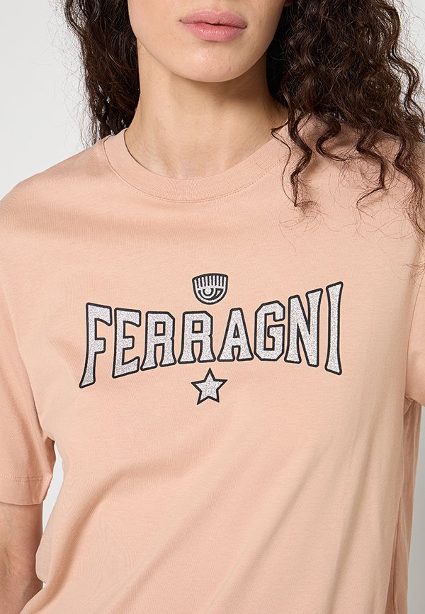 CHIARA FERRAGNI