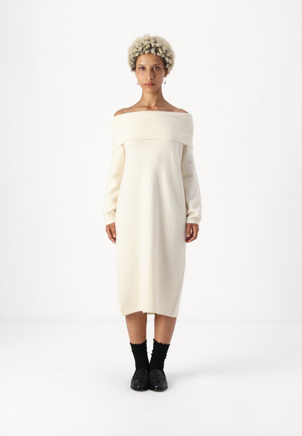 Vero Moda Petite VMBOOM OFF SHOULDER DRESS
