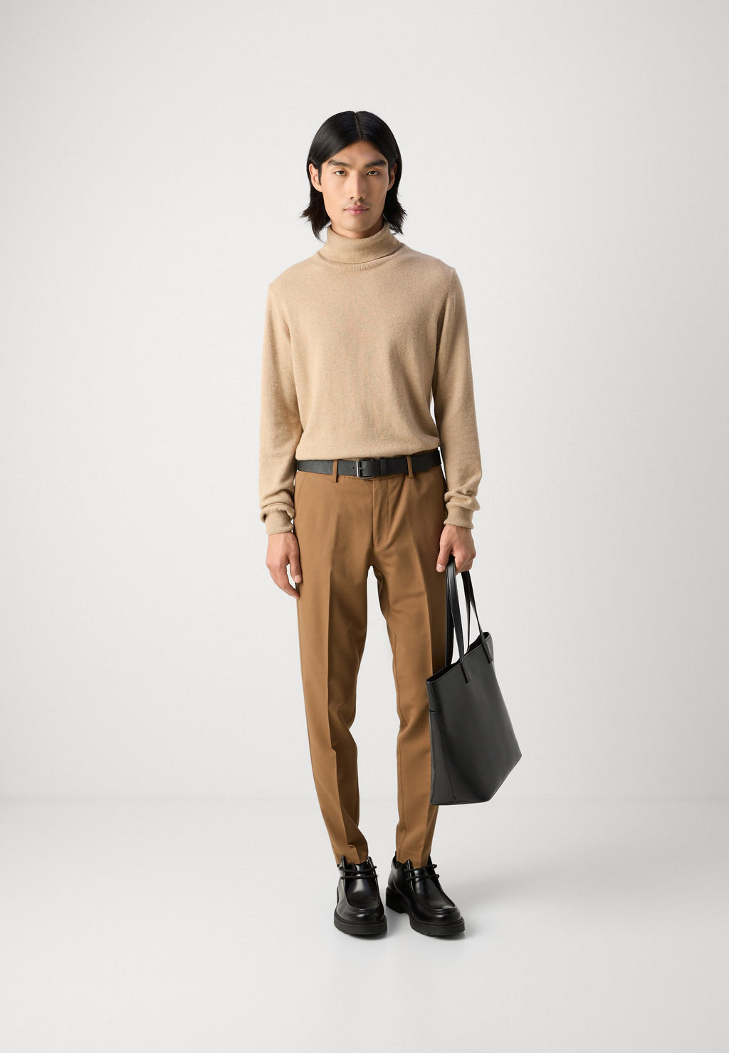 FINE CLUB PANTS Media 6