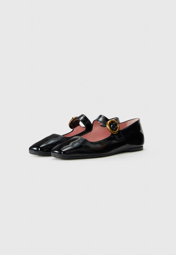 Pretty Ballerinas