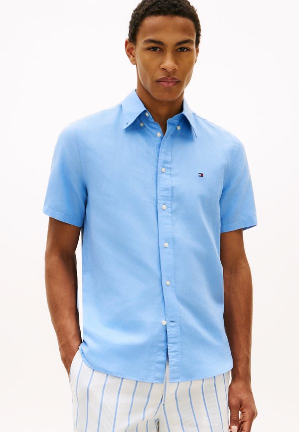Tommy Hilfiger REGULAR FIT LINEN BLEND SHORT SLEEVE SHIRT - Shirt - cloudy blue