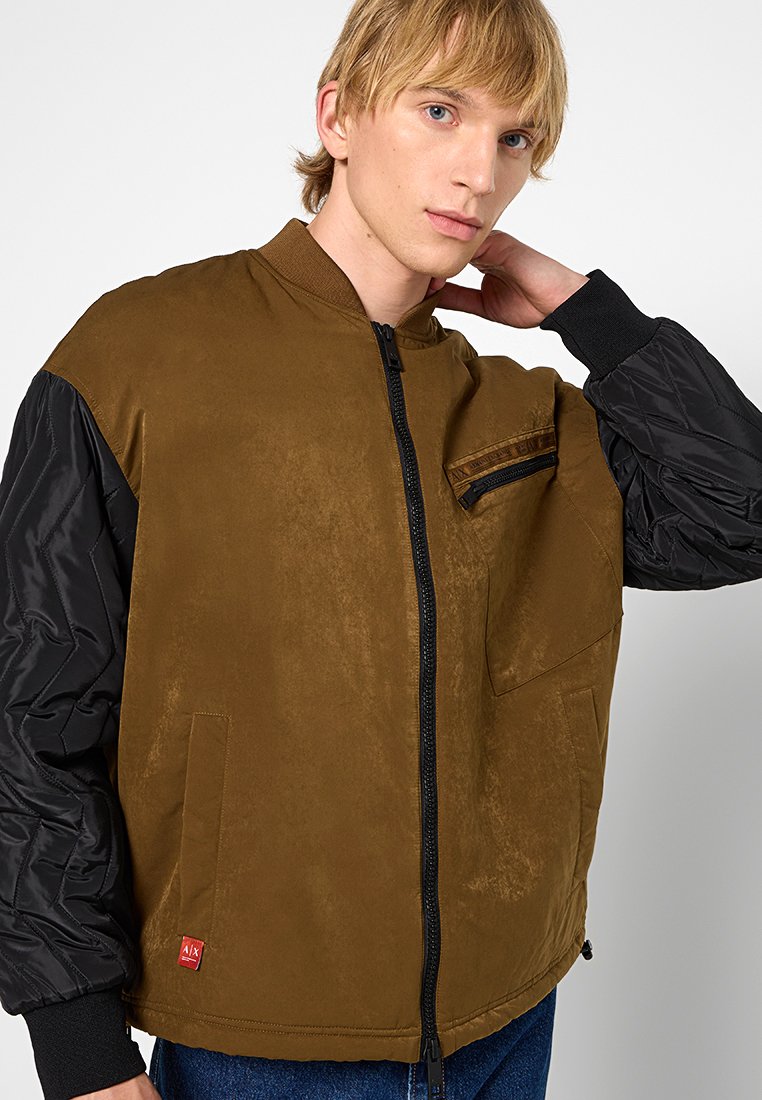 Armani Exchange Bomberjacke Media 4