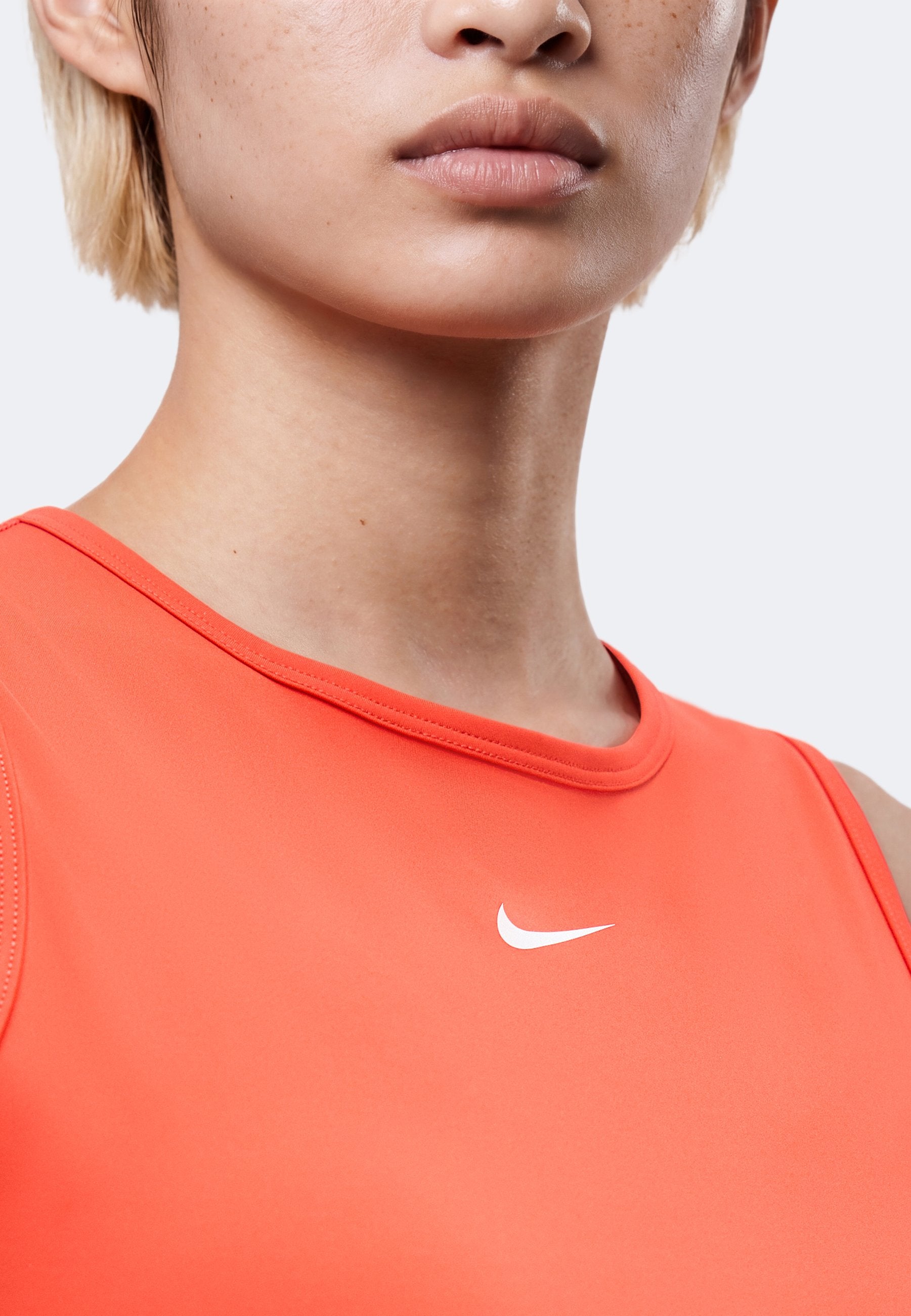 Nike Performance 365 CROP TANK