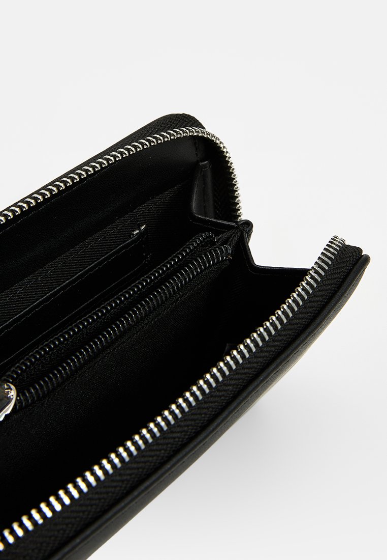 Replay WALLET