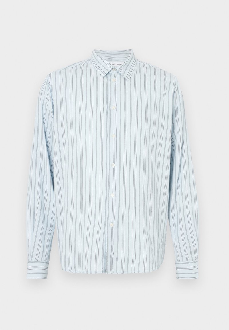 RYAN SHIRT Media 1