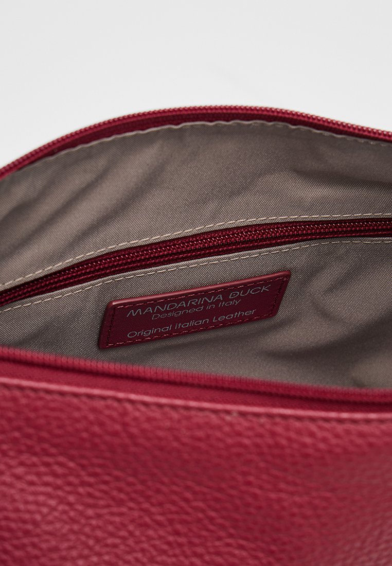 Mandarina Duck