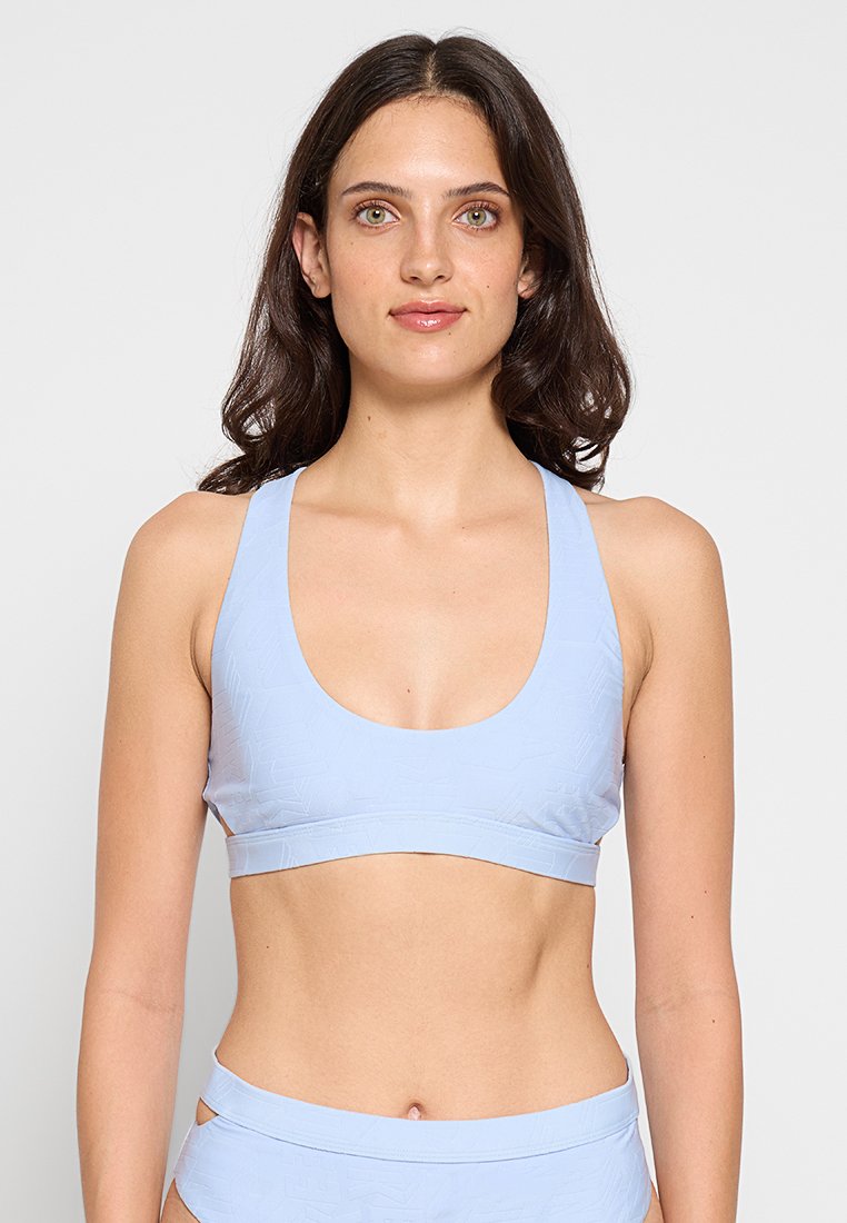 Nike Performance
