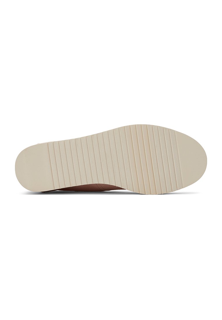 TOMS