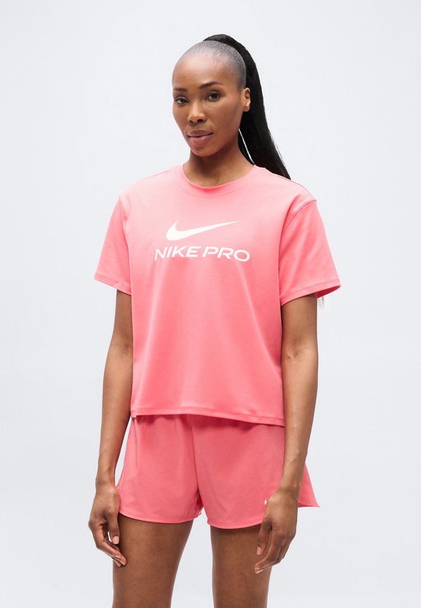 Nike Performance 365 LOOSE - Sports T-shirt - sea coral/white