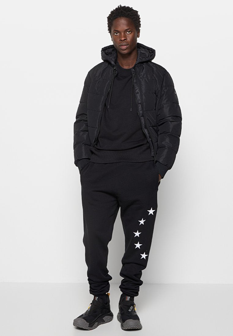 Études RELAXED FIT