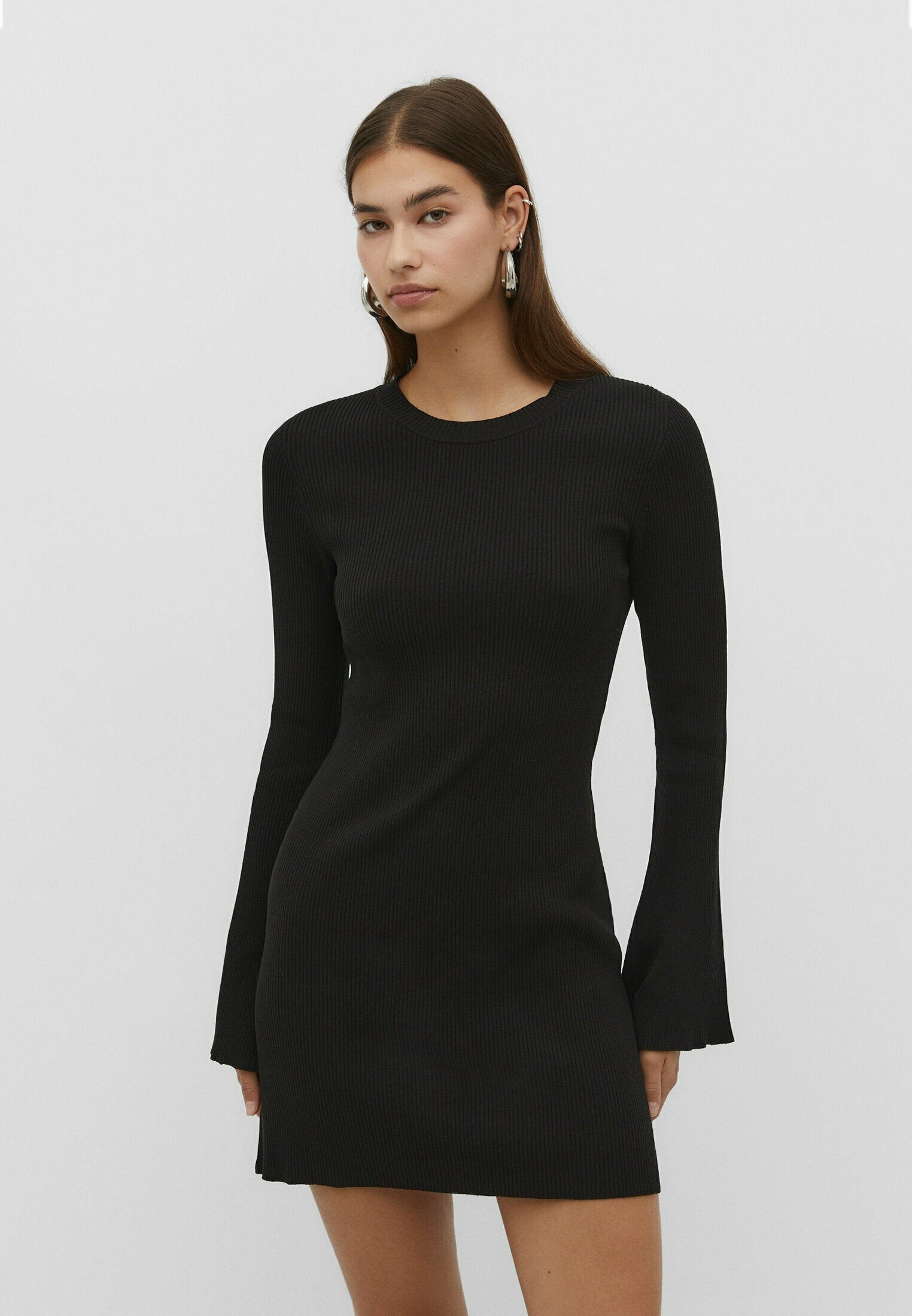 Stradivarius SHORT WITH BELL SLEEVES