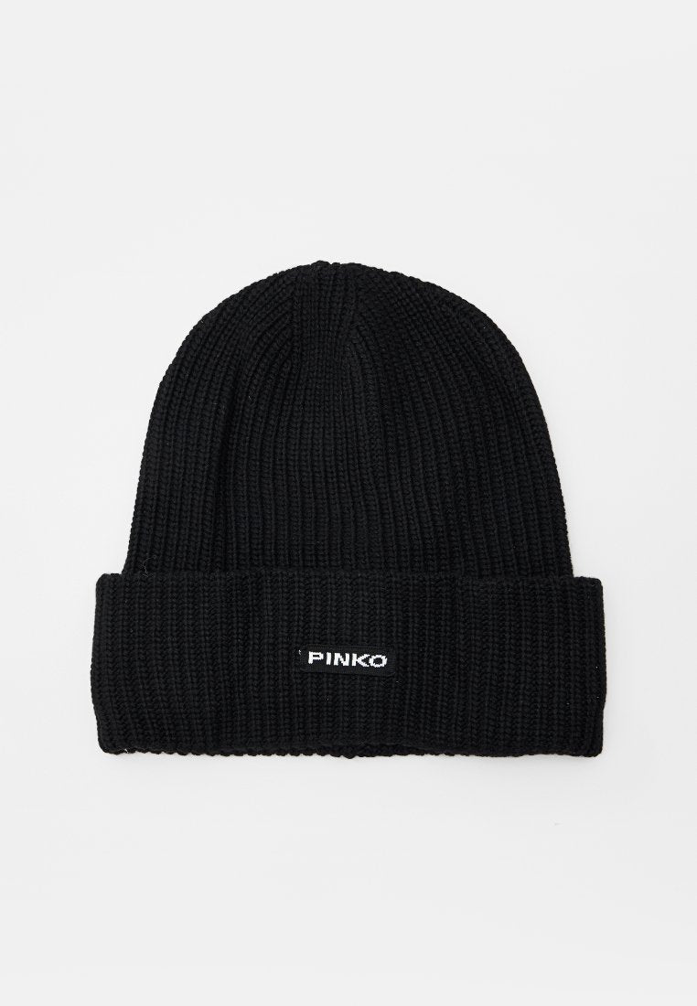 Schwarze, gerippte Strickmütze mit umgeschlagenem Bündchen und weißem "PINKO"-Logo in der Mitte vorne.