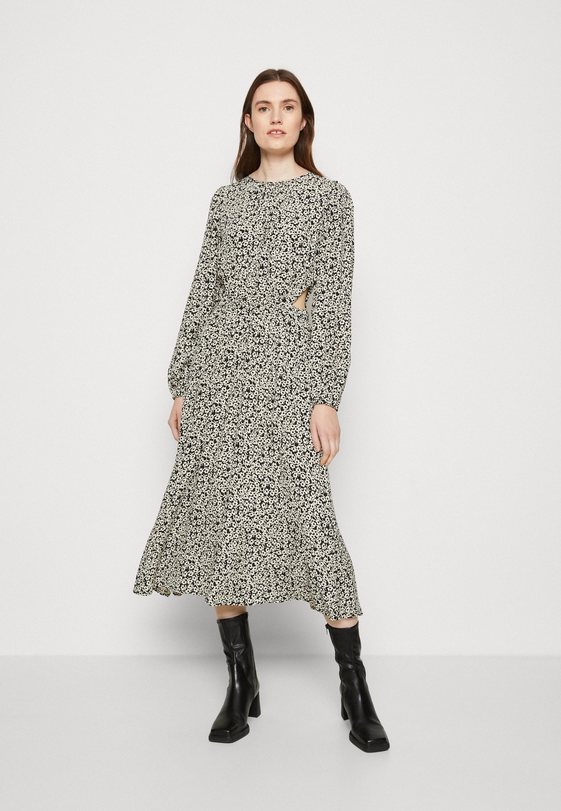 GAP CUTOUT MIDI