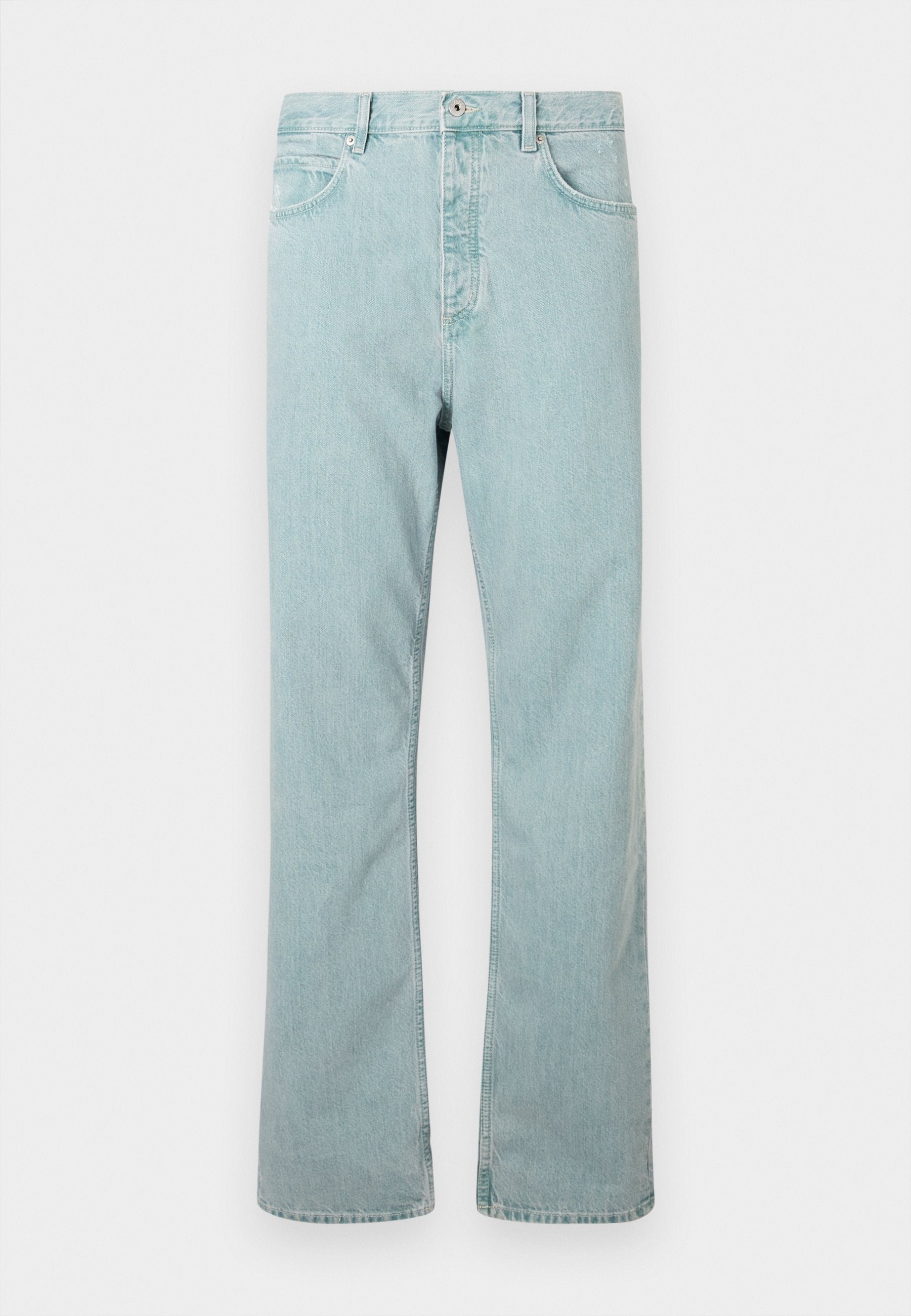 Hellblaue Jeans aus Denim mit geradem Schnitt, fünf Taschen und einem einzigen Knopfverschluss. Abgerundet mit dezenten Steppdetails.