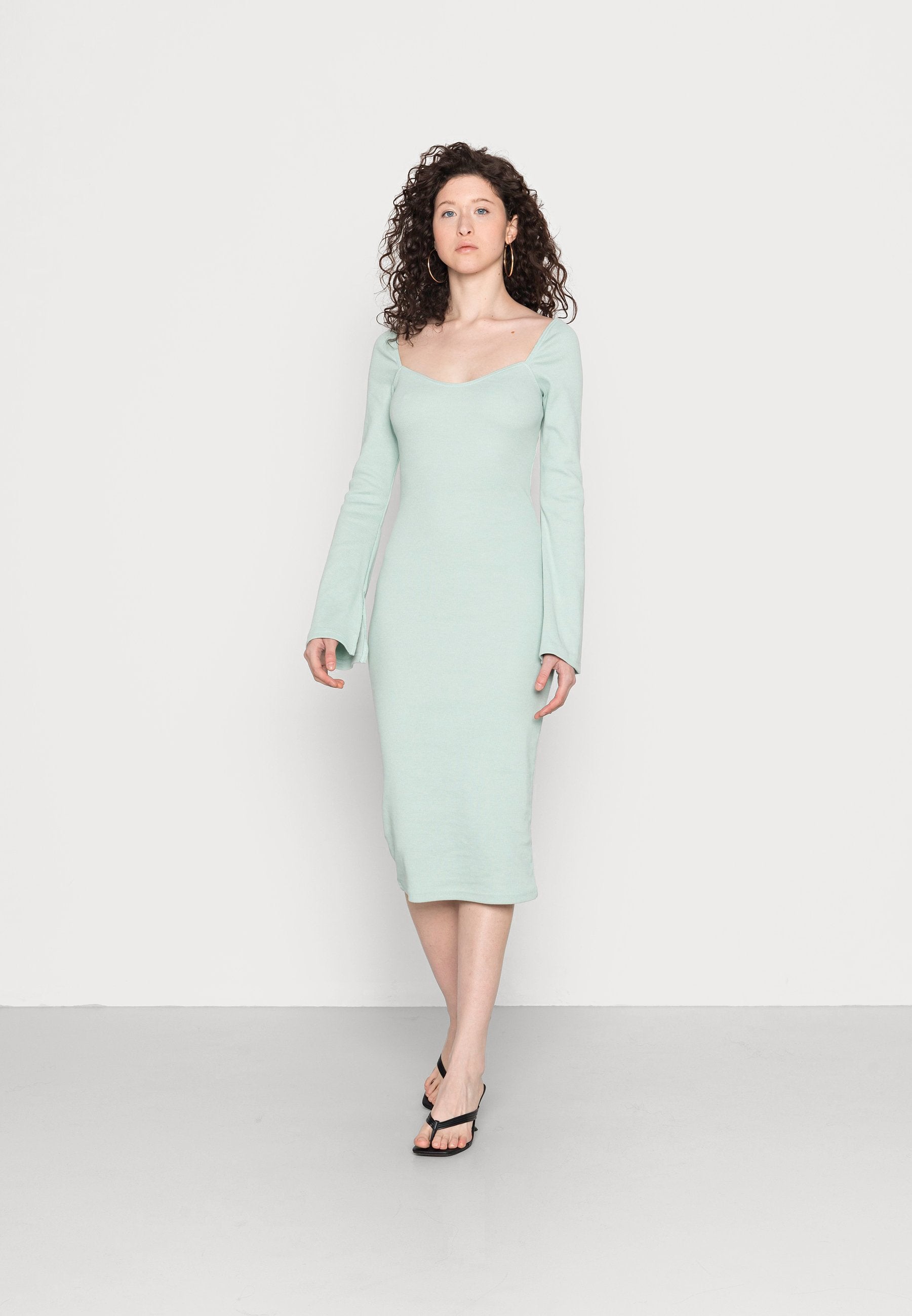 Missguided FLUTE SLEEVE MIDAXI