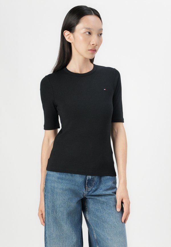 Tommy Hilfiger RIBBED SLIM HALF SLEEVE T-SHIRT