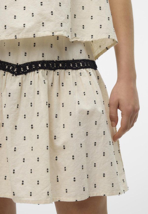 Vero Moda VMLULU SHORT SKIRT