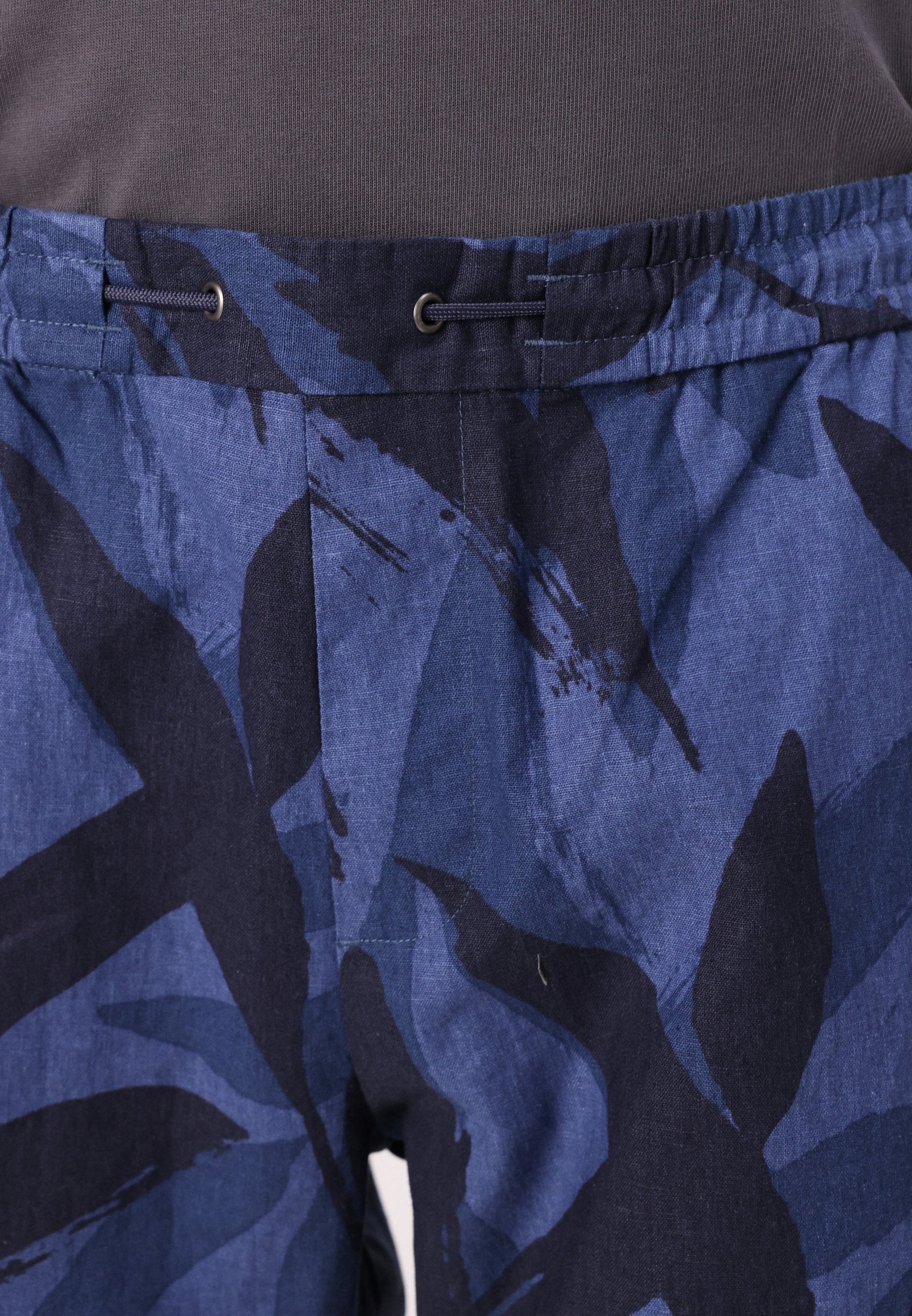 Esprit Shorts Media 6