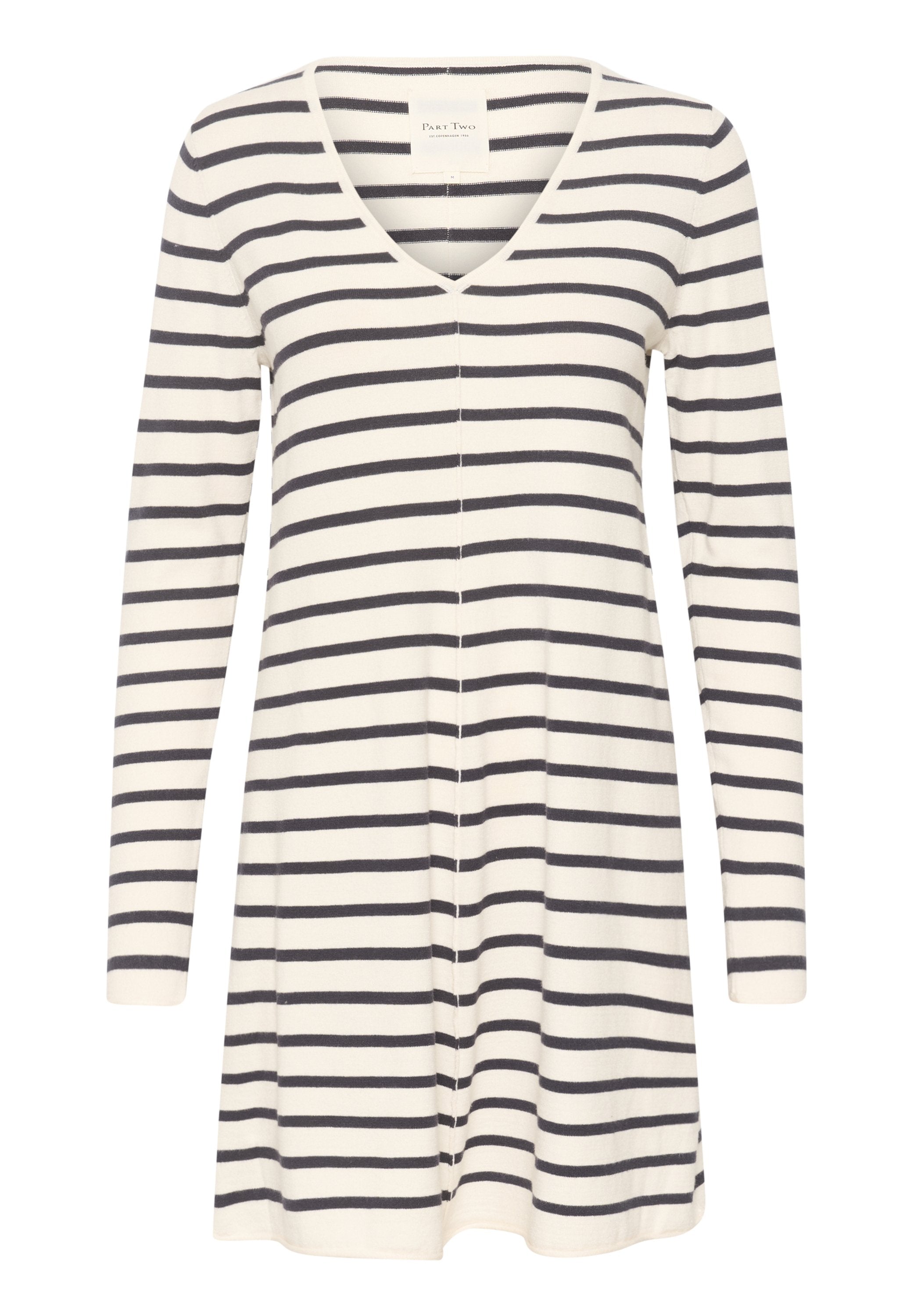 Langärmliges V-Ausschnitt-Kleid in hellem Creme mit dunkelblauen horizontalen Streifen. Weicher Stoff mit lockerer Passform und dezenten seitlichen Schlitzen.