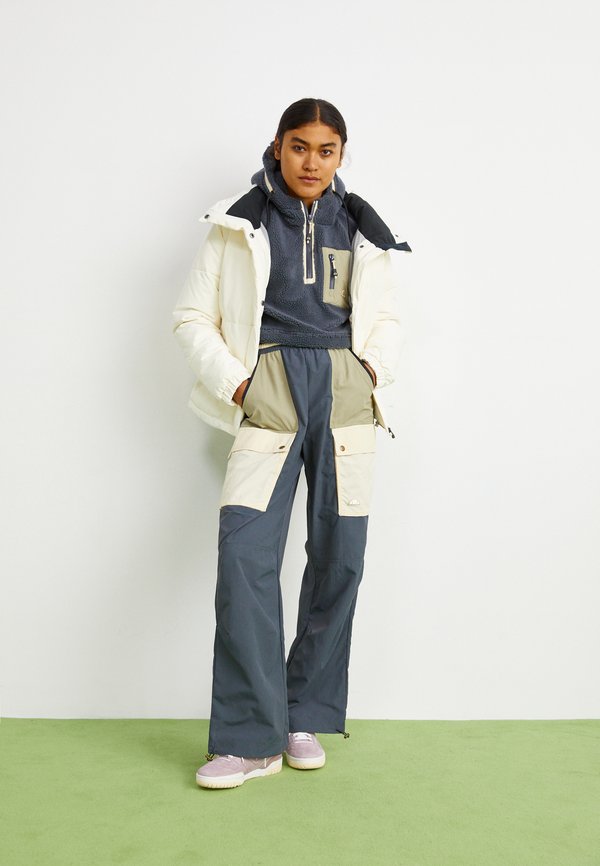 Roxy WINTER REBEL