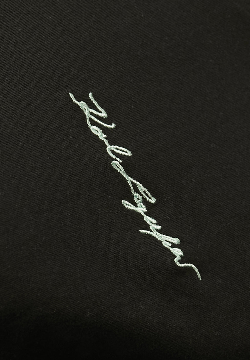 SIGNATURE TEE Media 5