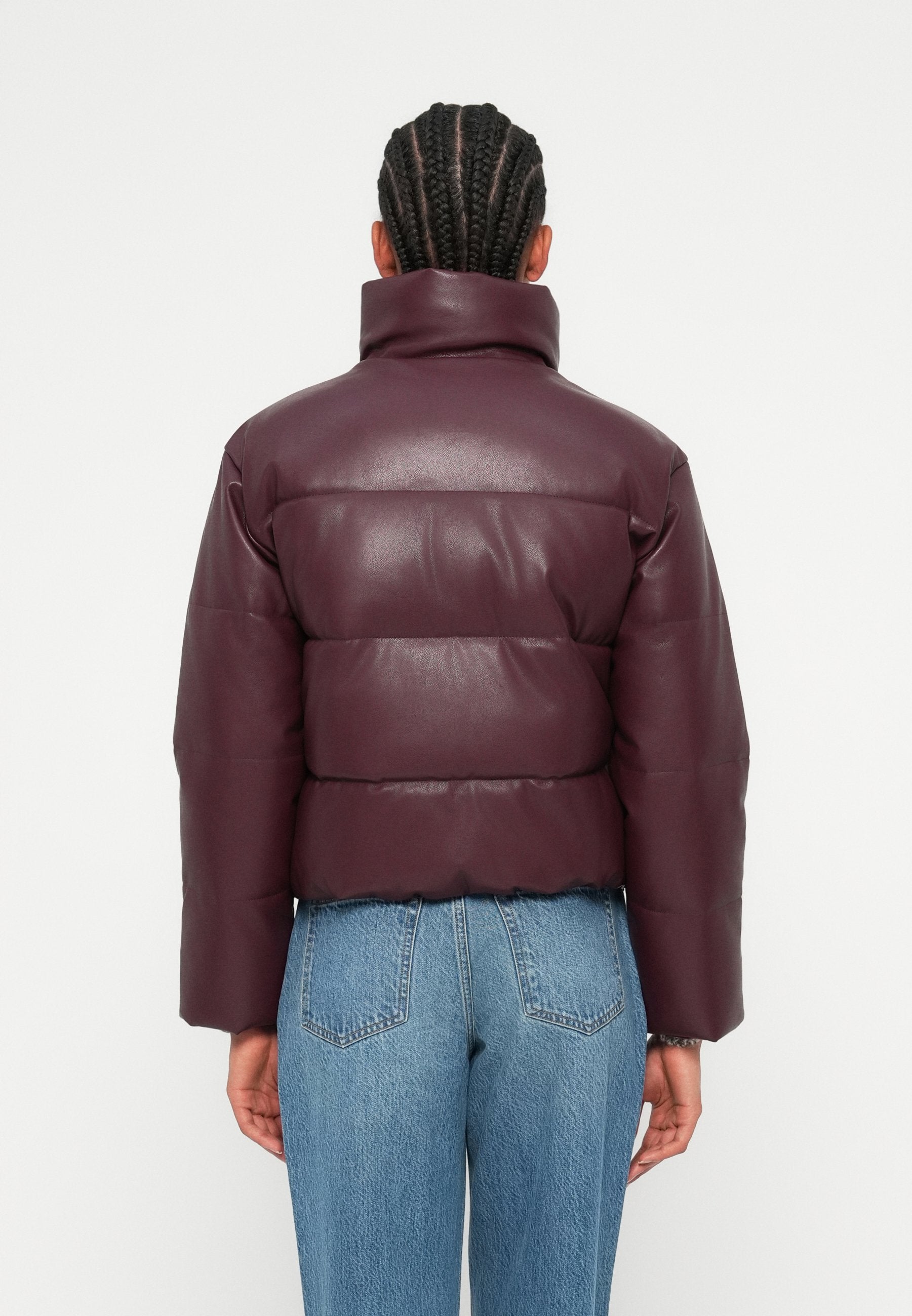 Abercrombie & Fitch SHORT PUFFER