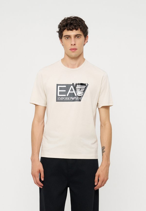 EA7 Emporio Armani