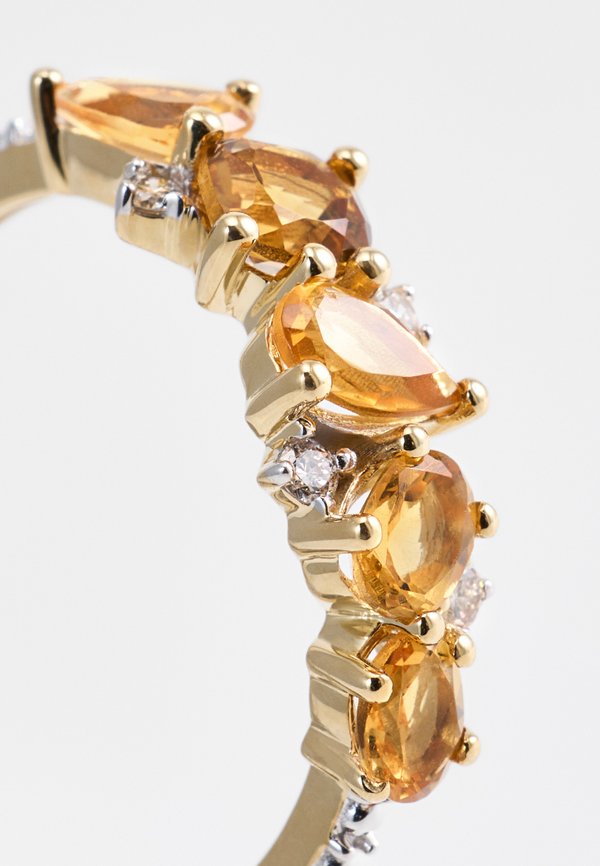 Revoni 0.06 CT DIAMANT