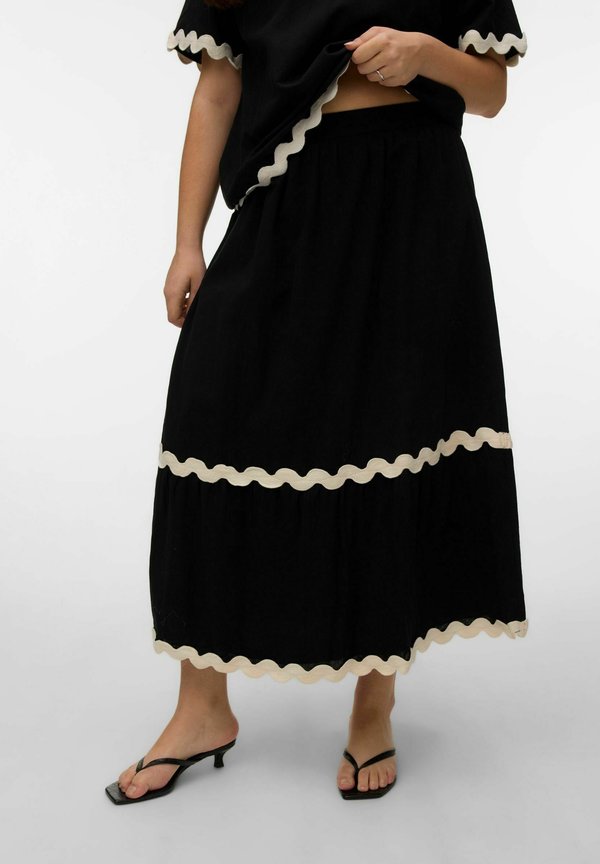 Vero Moda Curve VMCJENNA Mid waist Long - Maxi skirt - black