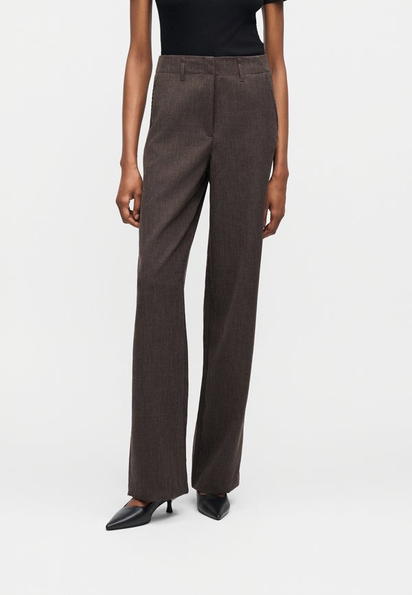 Vero Moda Tall VMBESTIE WIDE - Trousers - chocolate torte melange
