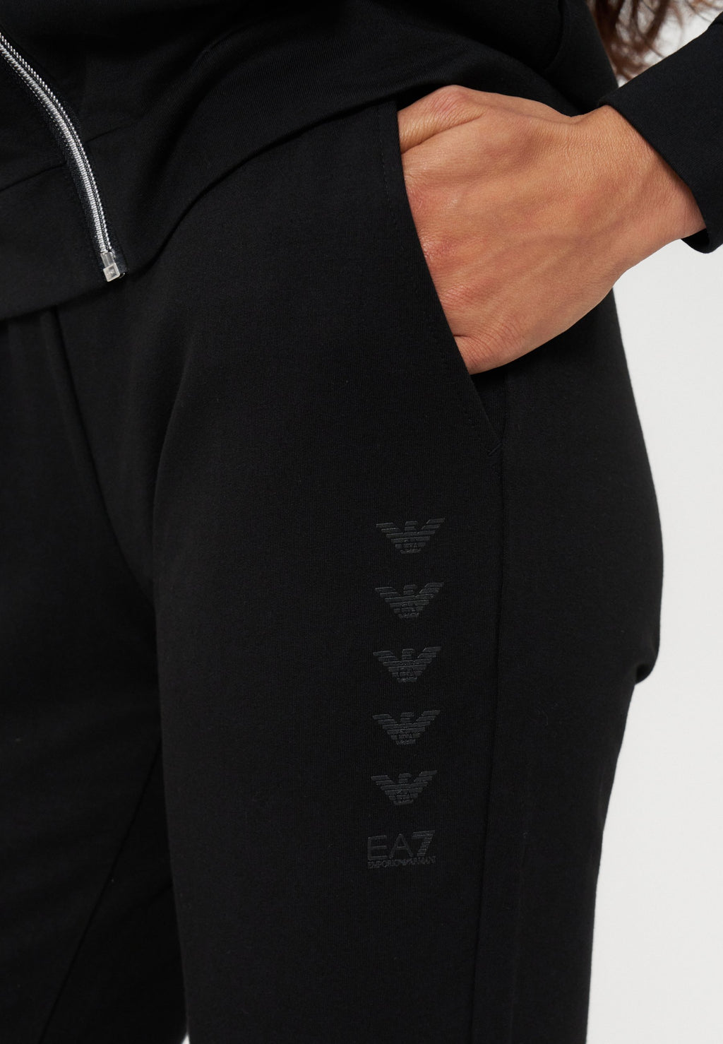 EA7 Emporio Armani Trainingsanzug Media 6
