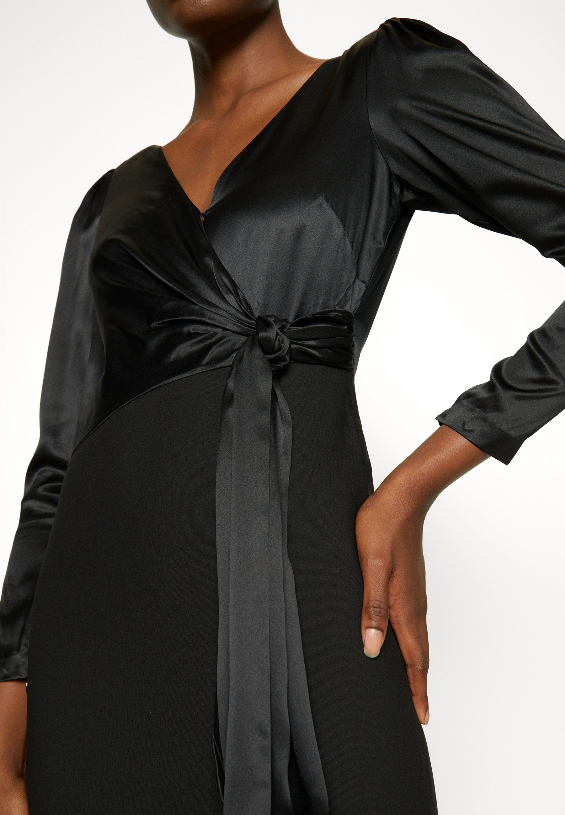 Cinq à Sept LAYNE DRESS