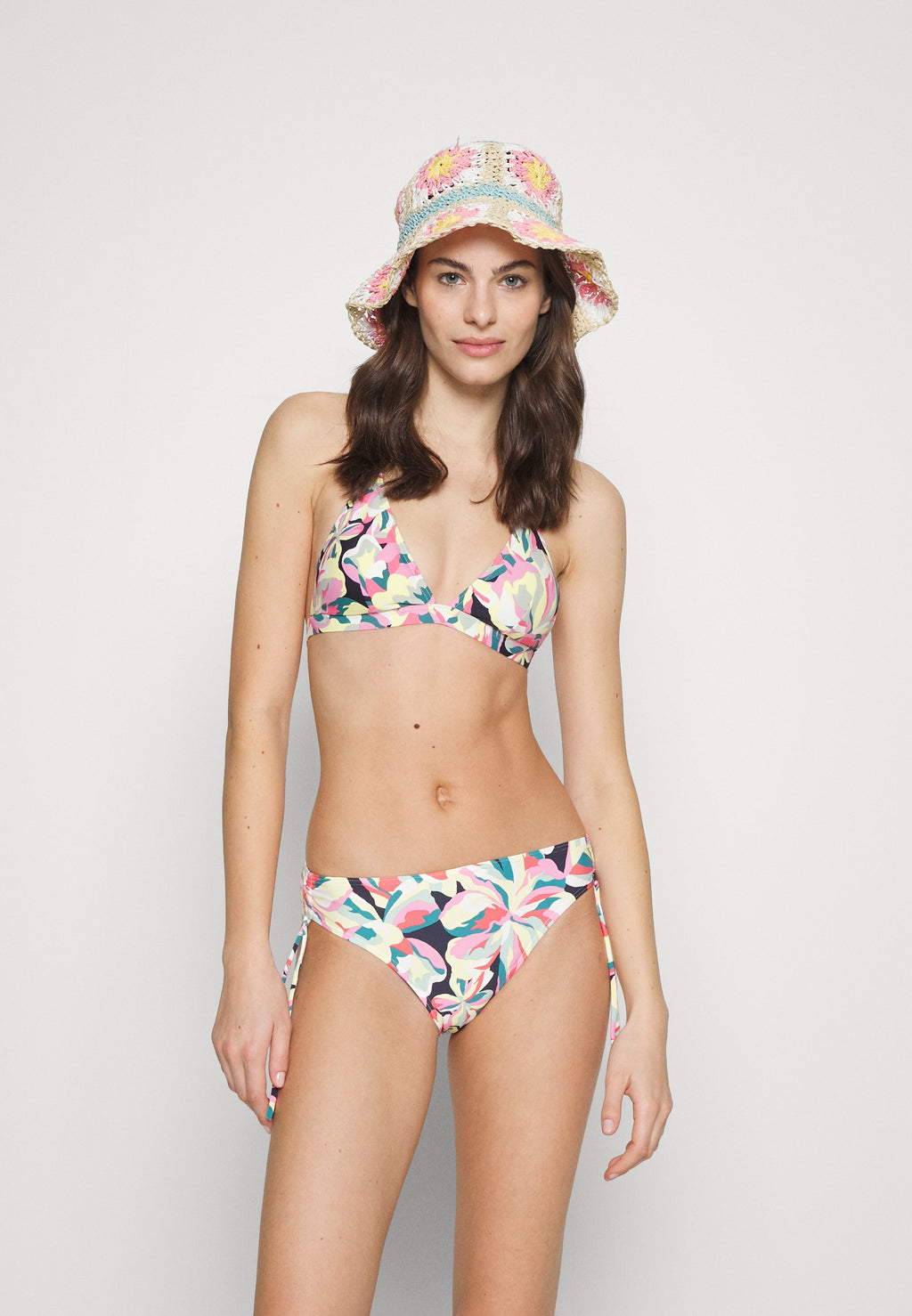 CARILO BEACH PADDED HALTERNECK Media 2