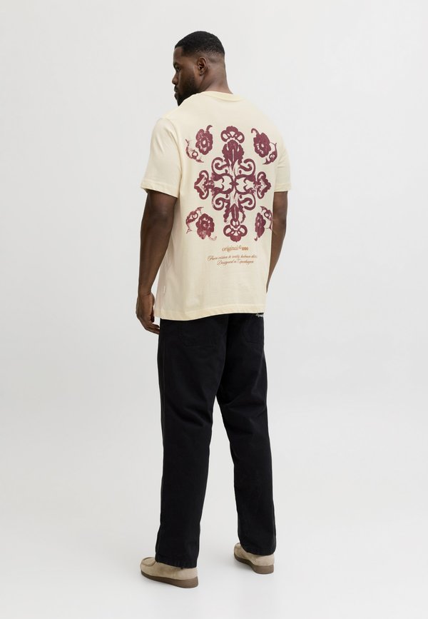 Jack & Jones JORMONTAUK GRAPHIC TEE - Print T-shirt - antique white