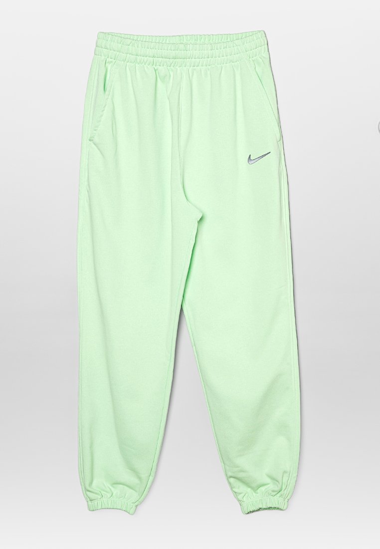 Hellgrüne Sweatpants mit einem elastischen Bund, Seitentaschen und einem kleinen silbernen Nike-Logo auf dem oberen linken Bein.