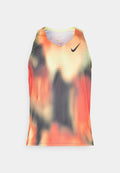 Herren ärmelloses Shirt aus leichtem Mesh-Gewebe in orange, schwarz und grauem abstraktem Muster; verfügt über das Nike-Logo und eine perforierte Textur.