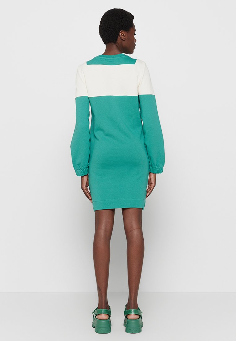 Love Moschino