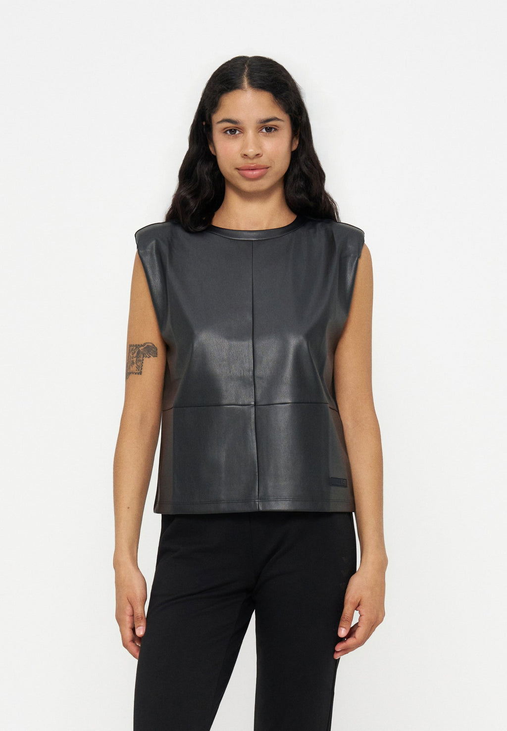 EA7 Emporio Armani Top Media 1
