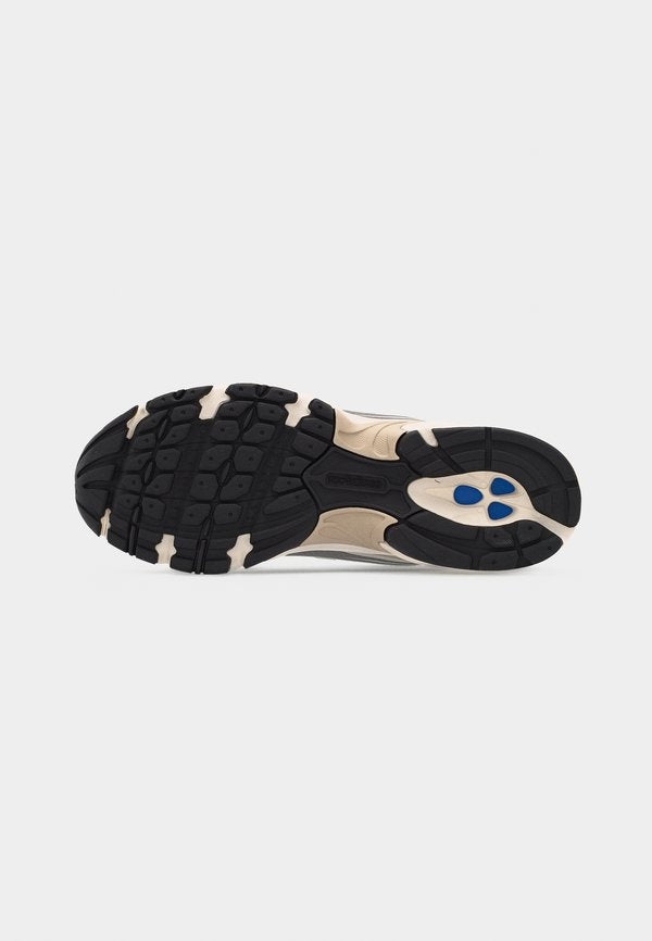 New Balance U740N UNISEX